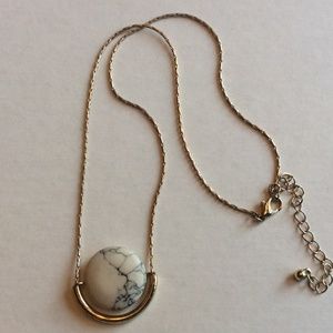 Vintage Jasper Cream Color Variegated Round Flat Stone Pendant Chain Necklace